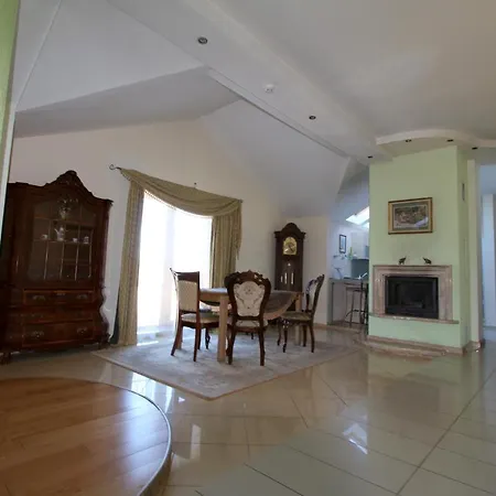 Luxurious For Rent In Klaipeda, With Two Bedrooms شقة *