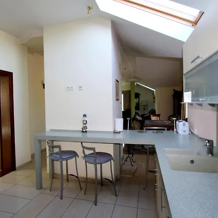 Luxurious For Rent In Klaipeda, With Two Bedrooms شقة *