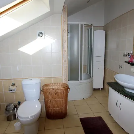 Luxurious For Rent In Klaipeda, With Two Bedrooms شقة *